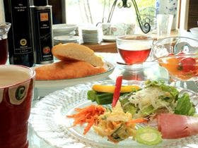 ひとよし森のホール・レディス　イン