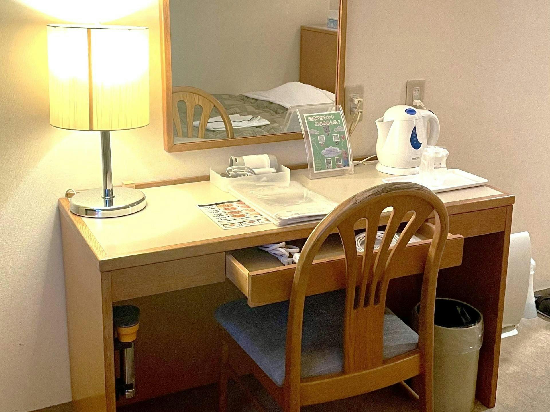 Hotel Tetra Makuhari Inagekaigan (formerly: Business Hotel Marine)