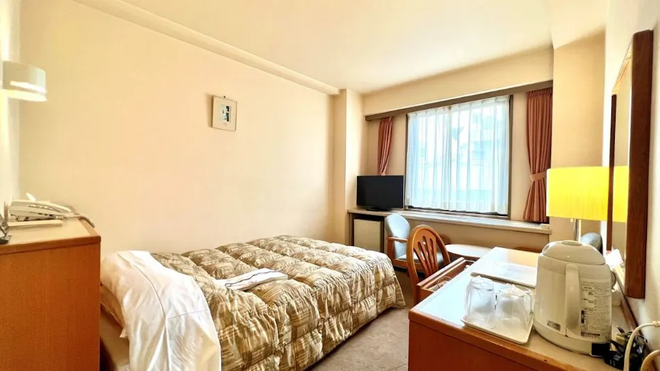 Hotel Tetra Makuhari Inagekaigan (formerly: Business Hotel Marine)