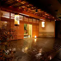 Pelan tanpa sarapan membenarkan daftar masuk sehingga jam 8 malam.