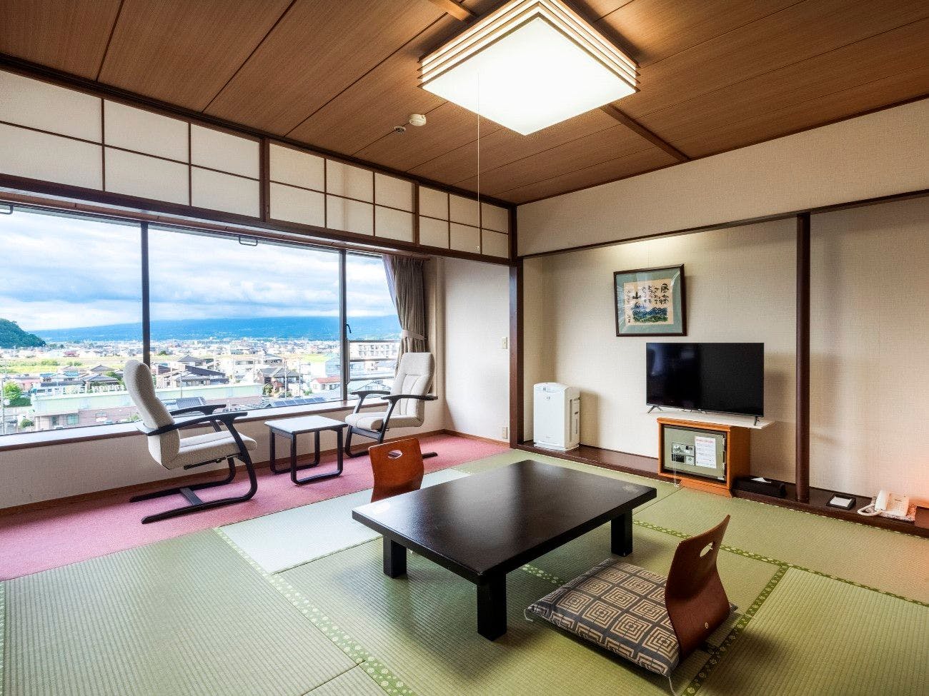 ห้องสไตล์ญี่ปุ่น 8 เสื่อทาทามิ.