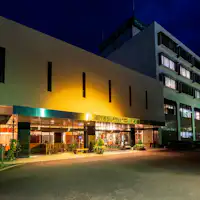 ภายนอก (กลางคืน)