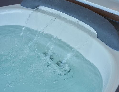遊び草(あそびぐさ)のシステムバス