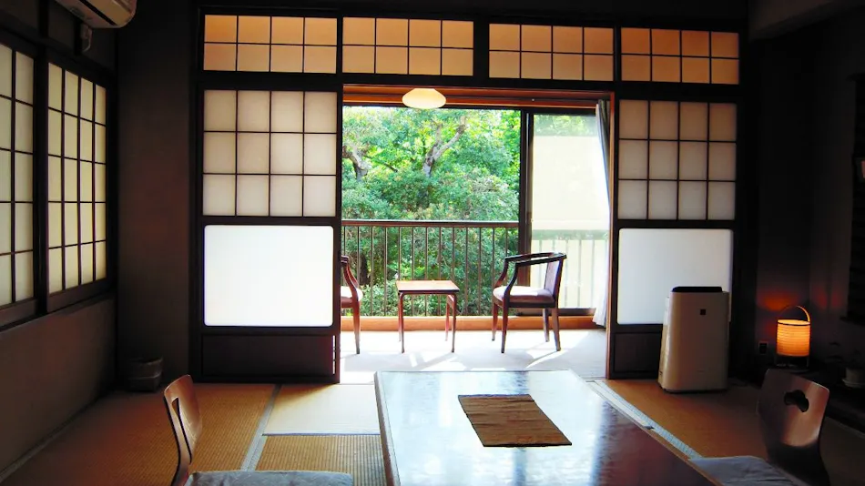 Inn of Flowers and Hospitality, SHOEN