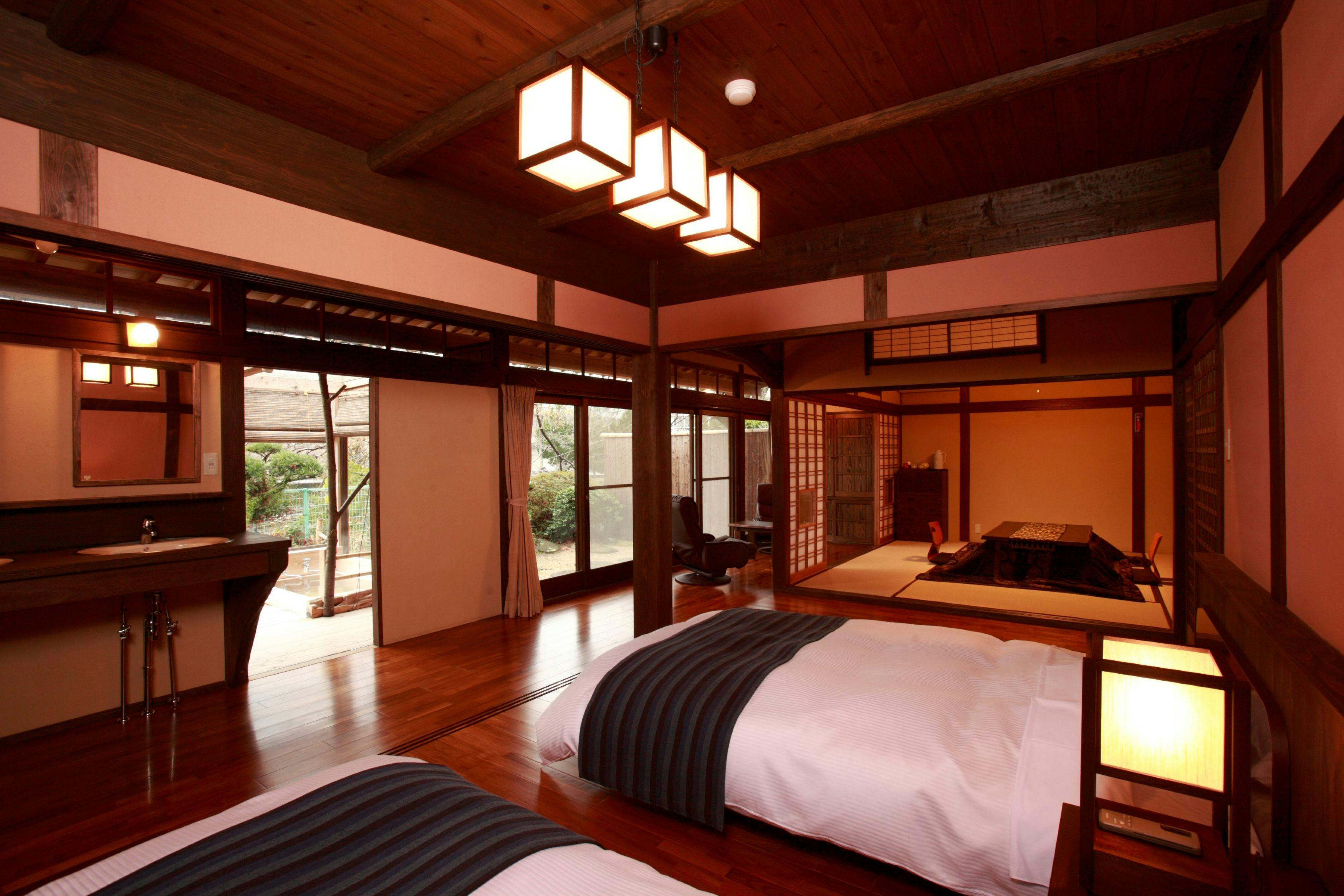 Inn of Flowers and Hospitality, SHOEN