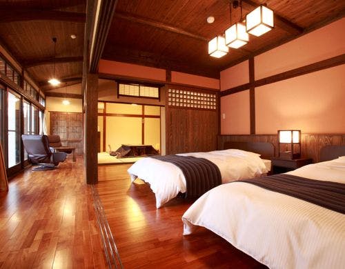 古民家風和洋室　紫の間