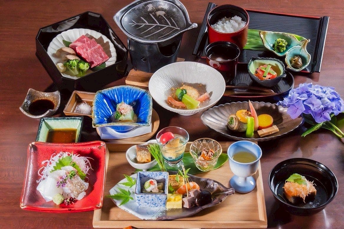 ตัวอย่างอาหารไคเซกิแบบญี่ปุ่น