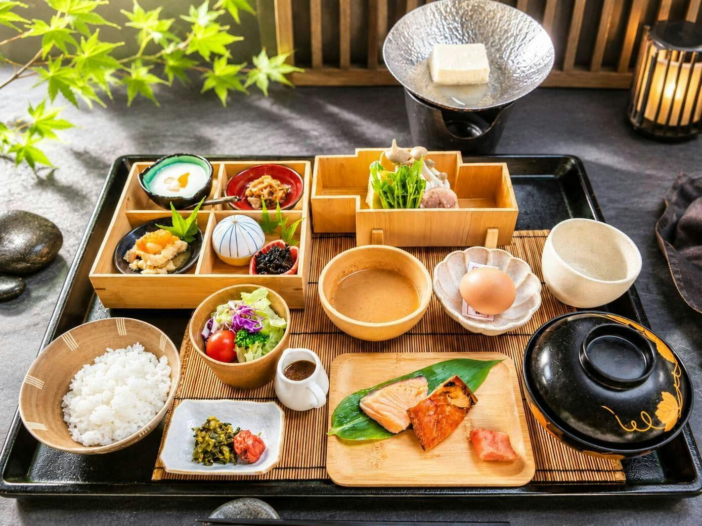 Inn of Flowers and Hospitality, SHOEN