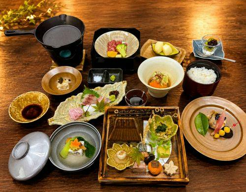 秋の会席料理