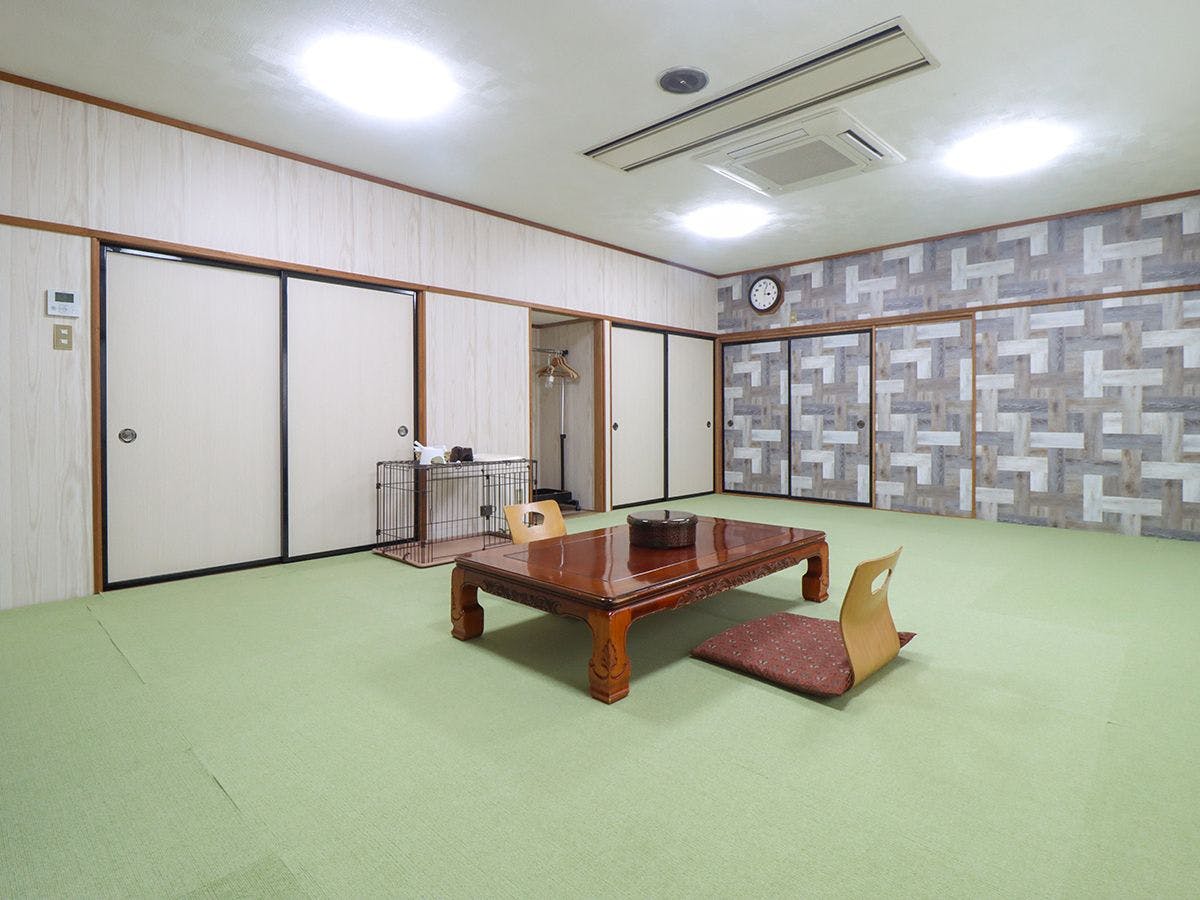 #อาคารเสริม: กระท่อมที่เหมาะสำหรับกลุ่มหรือครอบครัว