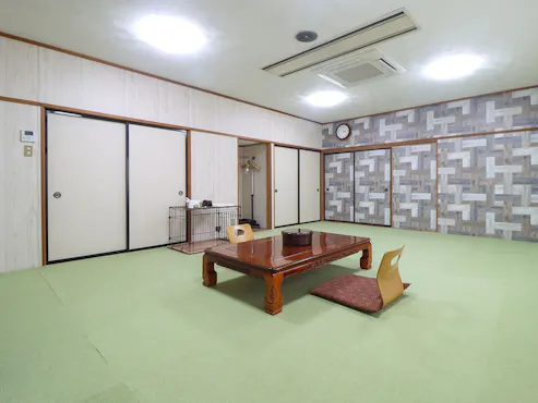 #อาคารเสริม: กระท่อมที่เหมาะสำหรับกลุ่มหรือครอบครัว