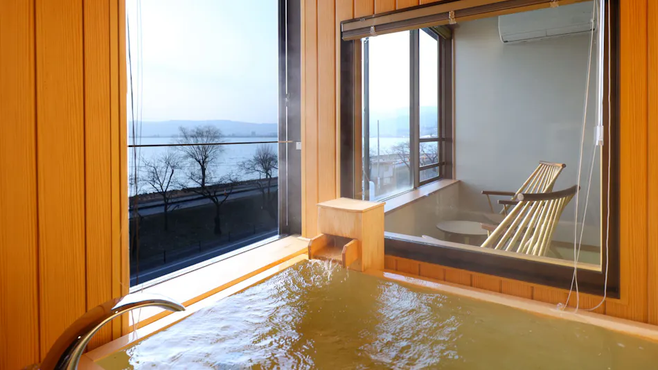 Suwakoen Inn by Lake Suwa