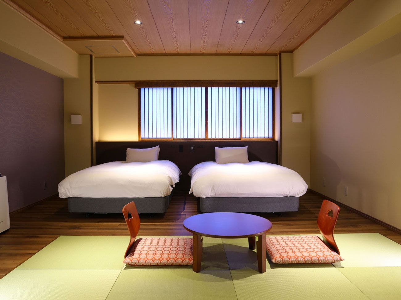 Suwakoen Inn by Lake Suwa