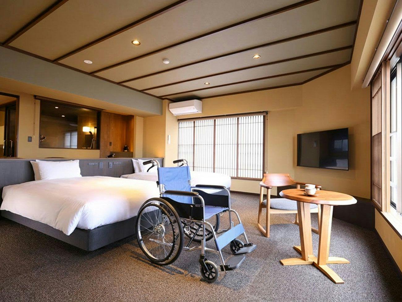 Suwakoen Inn by Lake Suwa