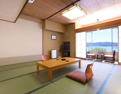 【湖側■和室】