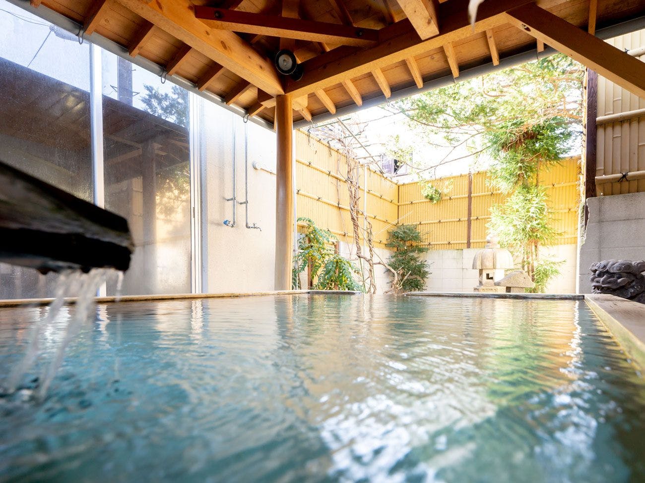 Suwakoen Inn by Lake Suwa