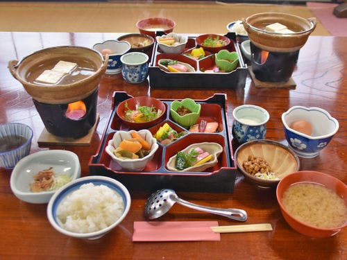 *朝食一例／こだわりのお米と優しいおかず