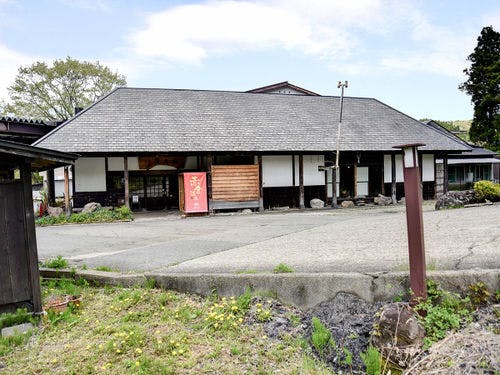 *外観／田舎情緒溢れる湯治宿です。