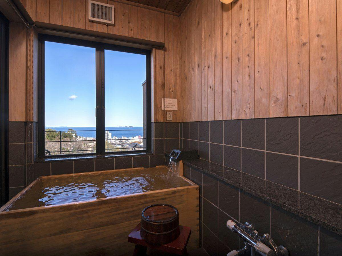 A Small Inn with Natural Hot Spring Flow: Ayu no Kaze