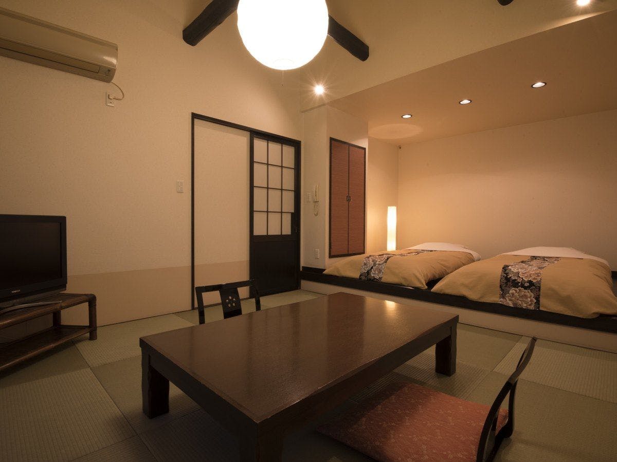 A Small Inn with Natural Hot Spring Flow: Ayu no Kaze