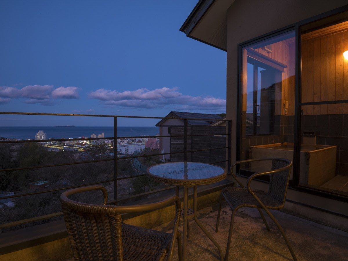 A Small Inn with Natural Hot Spring Flow: Ayu no Kaze