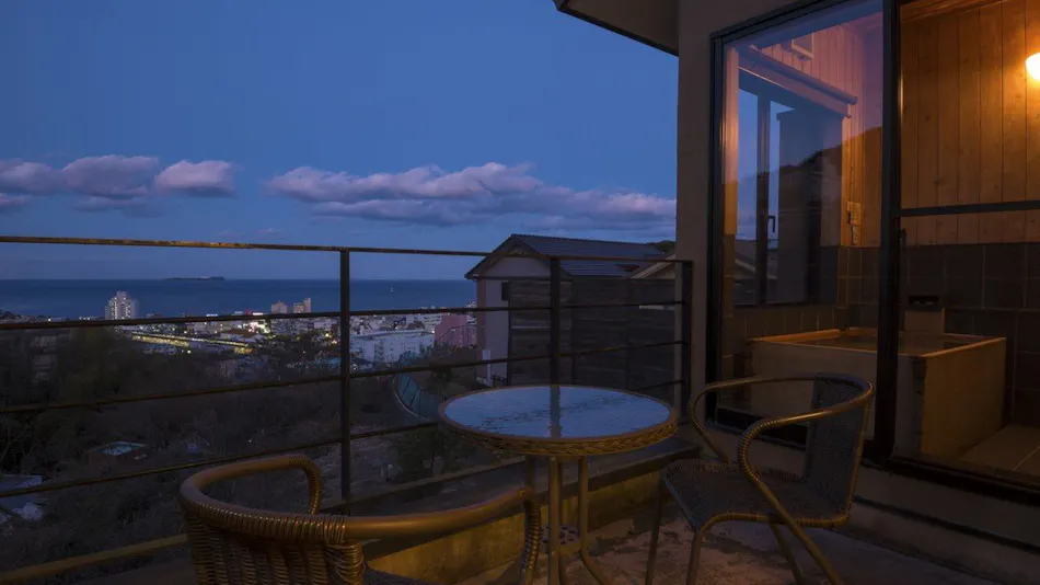 A Small Inn with Natural Hot Spring Flow: Ayu no Kaze