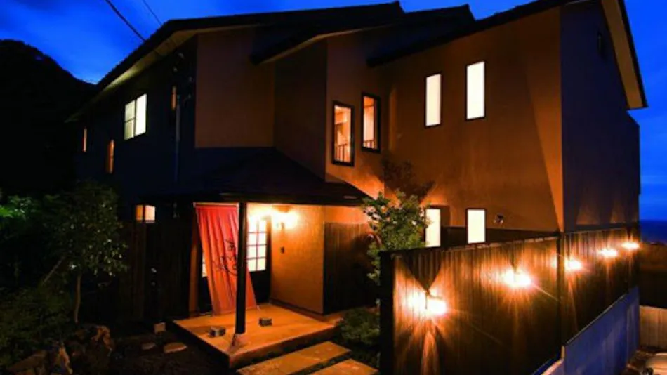 A Small Inn with Natural Hot Spring Flow: Ayu no Kaze