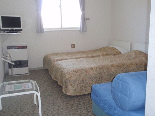 お風呂の付いた洋室のお部屋（２～３名様）