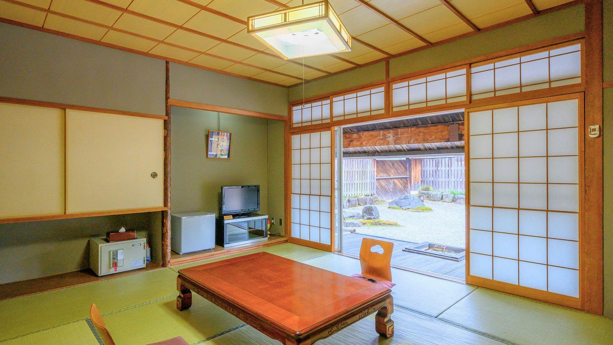 Kokumin Shukusha Sanshien
