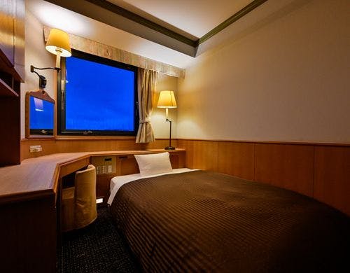 エコノミーシングル：ベッド幅130cm