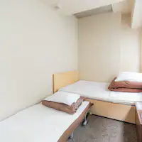 더블 침대 1대, 소파 침대 1대