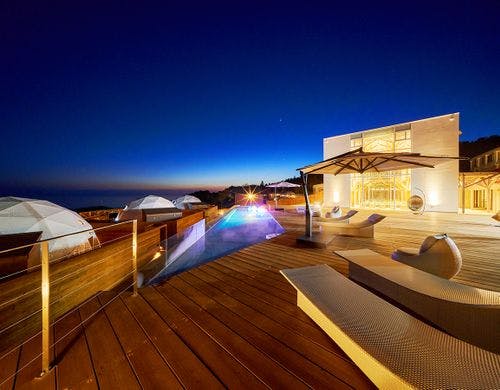 【インフィニティプール】