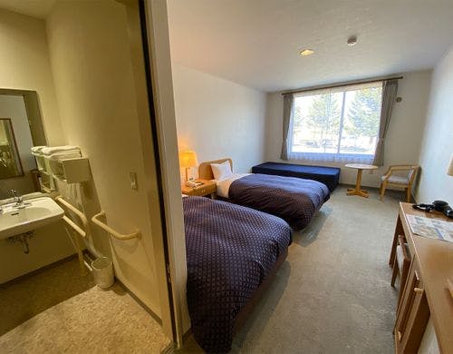 ユニバーサルツイン