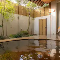 บ่อน้ำพุร้อนกลางแจ้ง