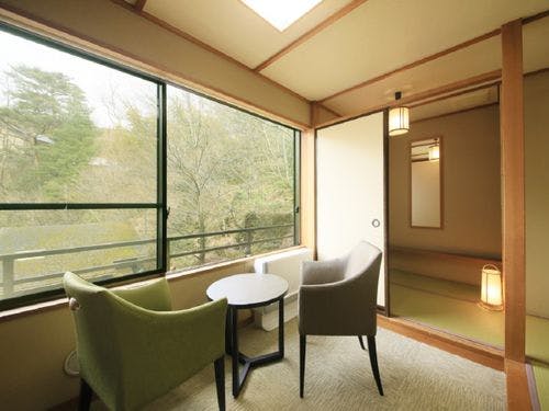 【和室】広縁からの眺望に癒される