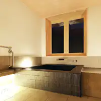 อ่างอาบน้ำครอบครัว Shiragagi no Yu