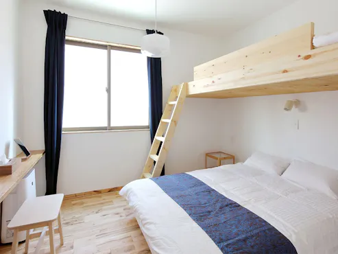 ห้องเตียงคู่พร้อมชั้นลอย