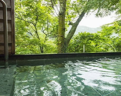 บ่อน้ำพุร้อนกลางแจ้ง