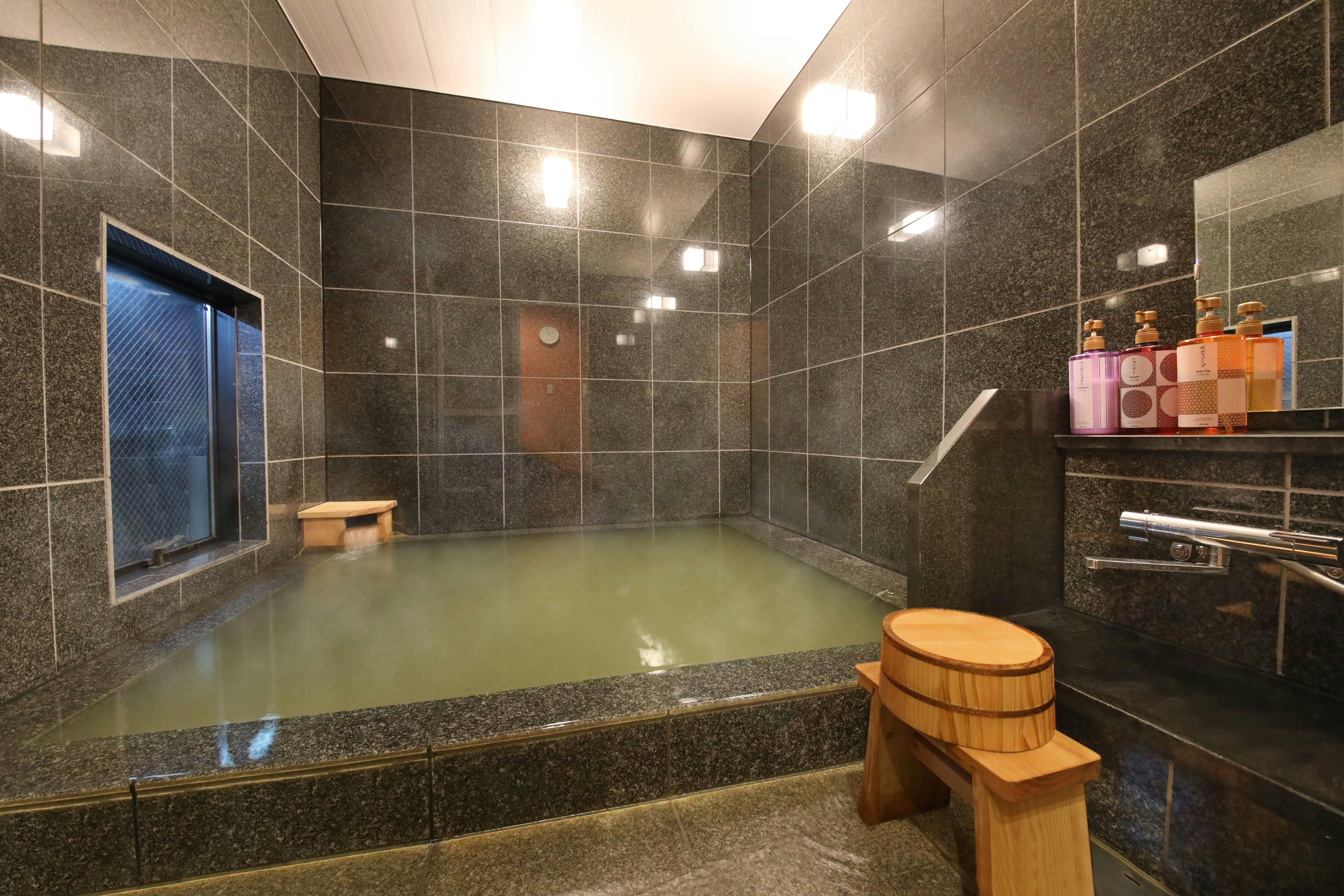 ห้องอาบน้ำครอบครัว