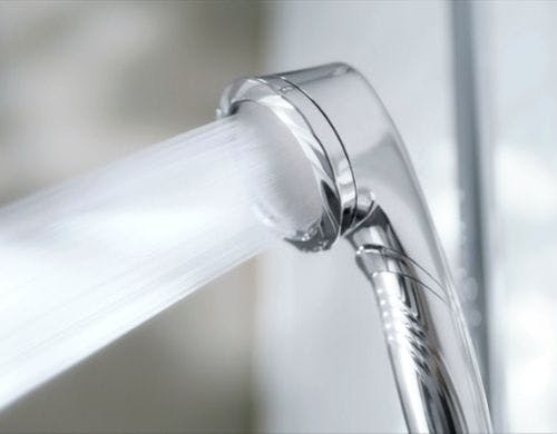 KINUJYOシルクリッチシャワーで水美容