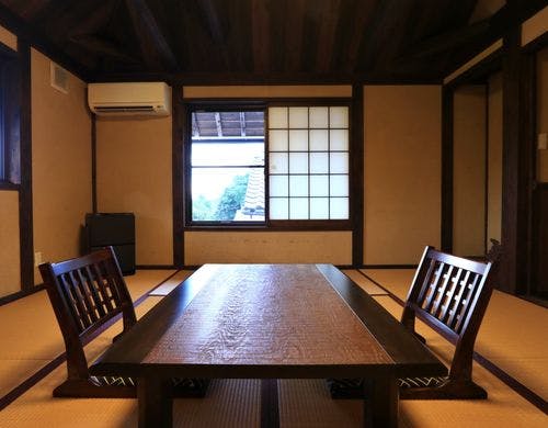 【白虎の間-和室8畳】