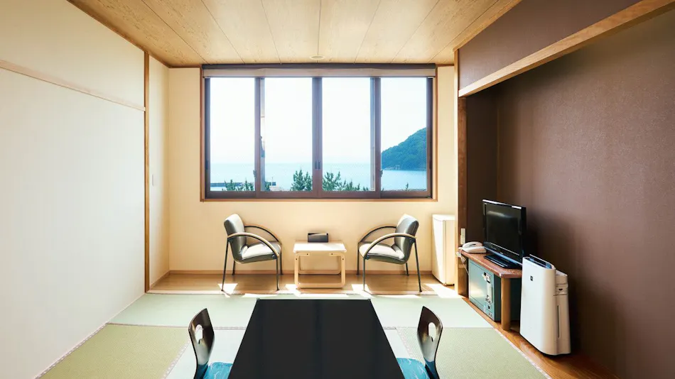 Hotel Akitaya: Panoramic Onsen Overlooking the Sunset and Mutsu Bay