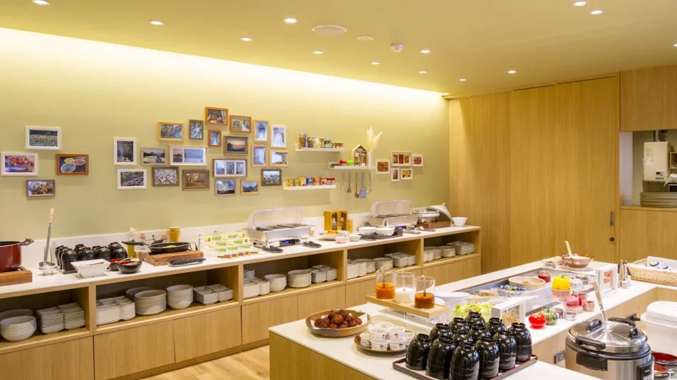 Hotel Akitaya: Panoramic Onsen Overlooking the Sunset and Mutsu Bay