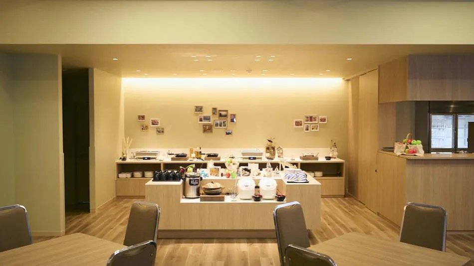 Hotel Akitaya: Panoramic Onsen Overlooking the Sunset and Mutsu Bay