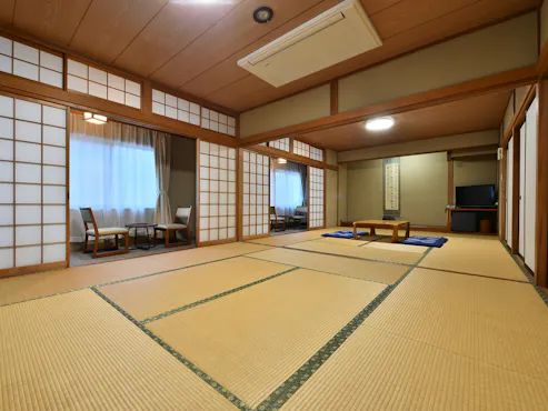 넓은 객실입니다.