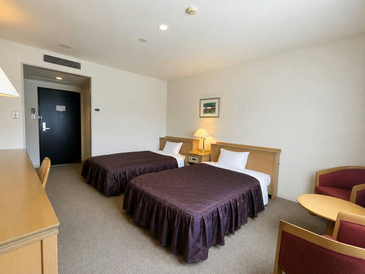 Takahashi International Hotel