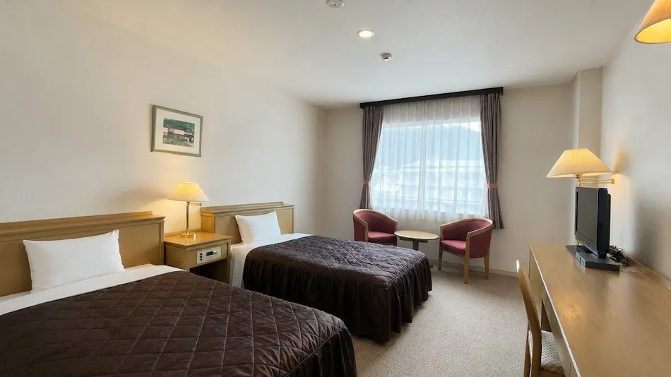 Takahashi International Hotel