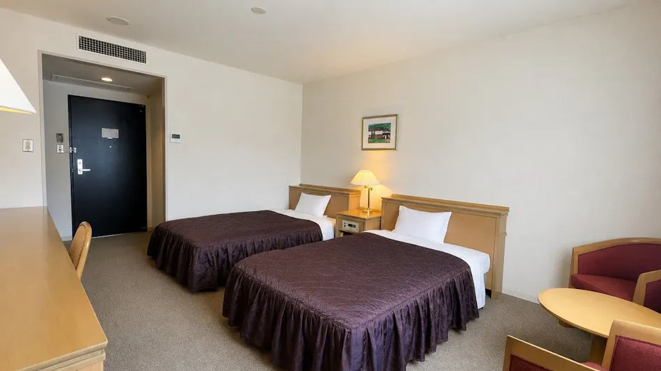 Takahashi International Hotel