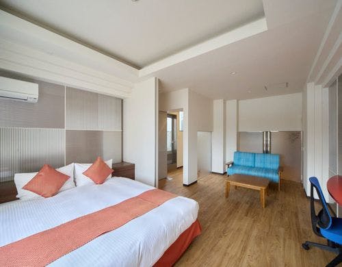 清潔で落ち着いたベッドルーム