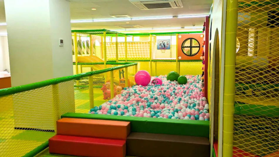 Rycom Family Resort Hotel